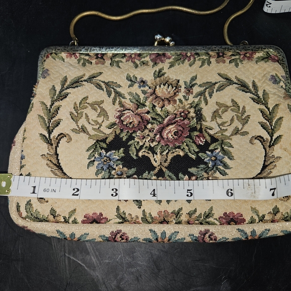 Floral Tapestry Handbag - Picture 5 of 6